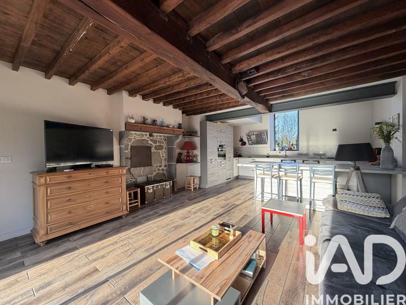 Maison - 214 m² - 8 pièces