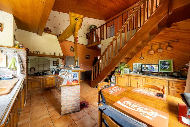 Maison - 205 m² - 12 pièces