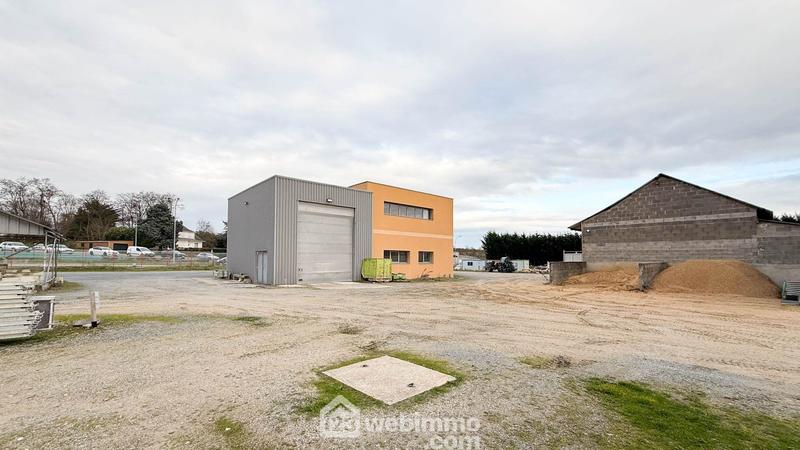 Local commercial - 230 m² - 7 pièces