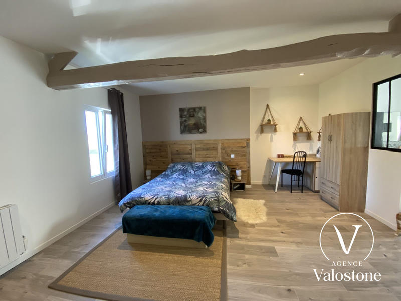 Maison - 198 m² - 6 pièces