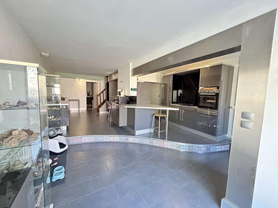 Maison - 160 m² - 6 pièces