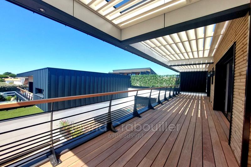 Villa - 212 m² - 6 pièces