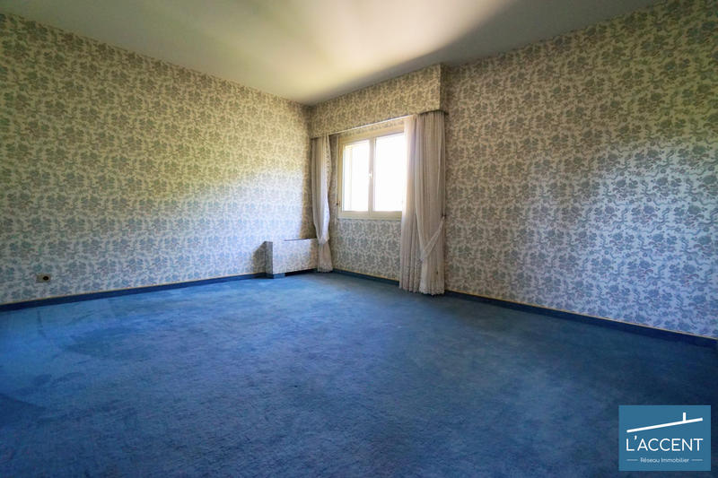 Maison - 435 m² - 8 pièces