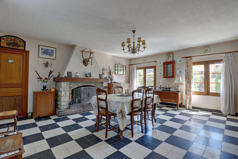 Maison - 150 m² - 6 pièces