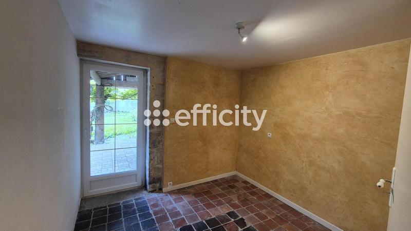 Maison - 230 m² - 10 pièces