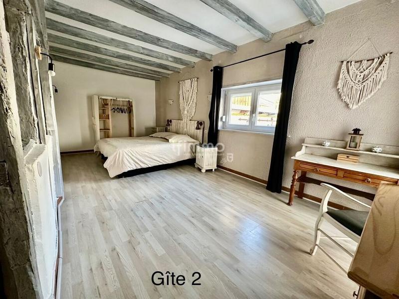 Maison - 355 m² - 9 pièces