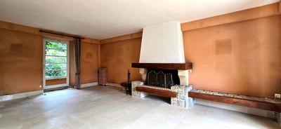 Maison - 250 m² - 12 pièces