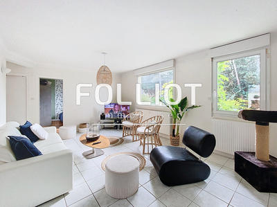 Maison - 93 m² - 5 pièces