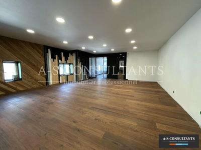Local d'activité / Entrepôt - 290 m²