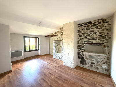 Maison - 96 m² - 4 pièces