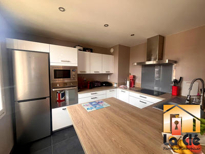 Appartement - 106 m² - 5 pièces