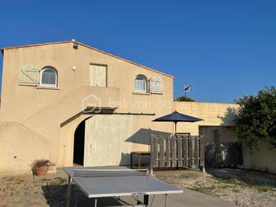 Propriété - 200 m² - 4 pièces