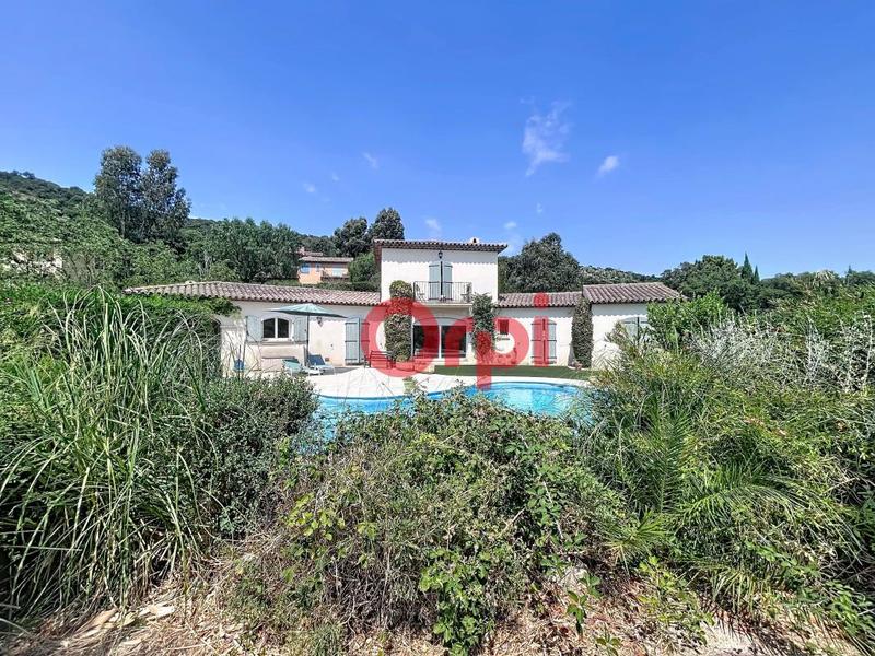 Maison - 140 m² - 4 pièces