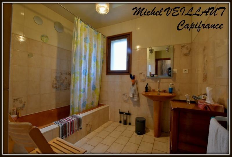 Maison - 220 m² - 9 pièces