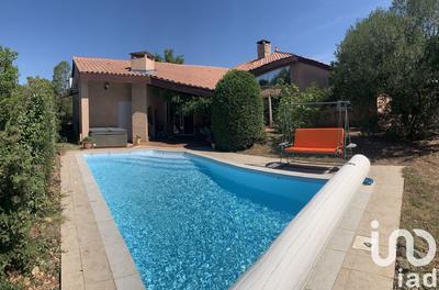 Maison de maîtres - 200 m² - 11 pièces