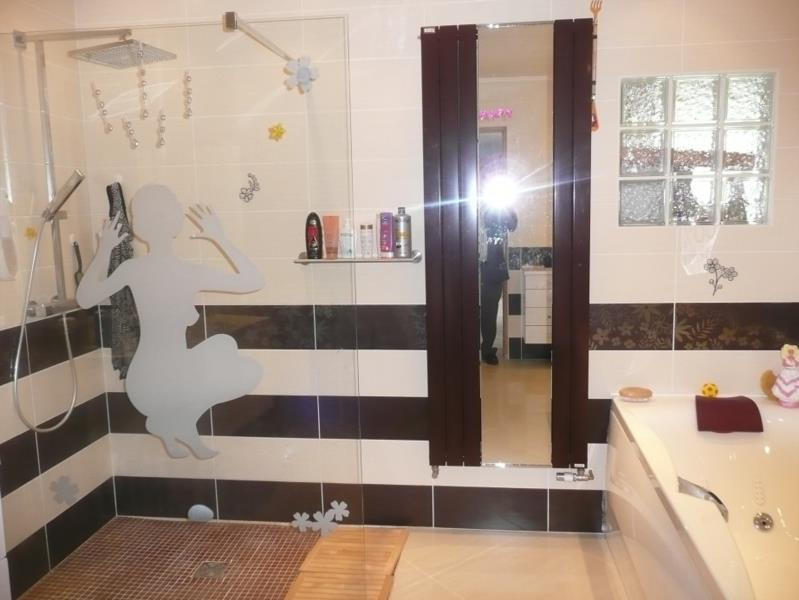 Maison - 240 m² - 12 pièces