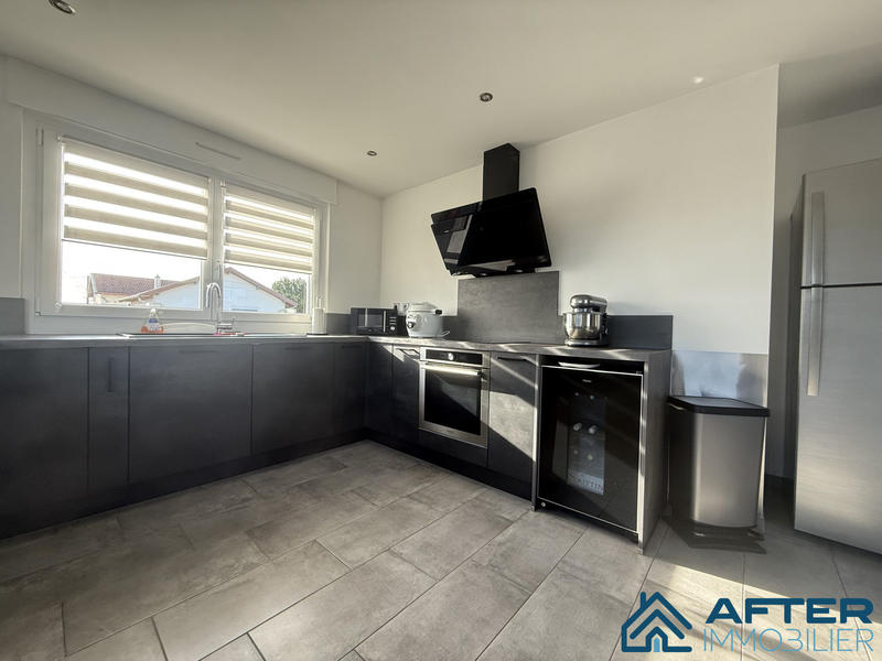 Maison traditionnelle - 116 m² - 4 pièces