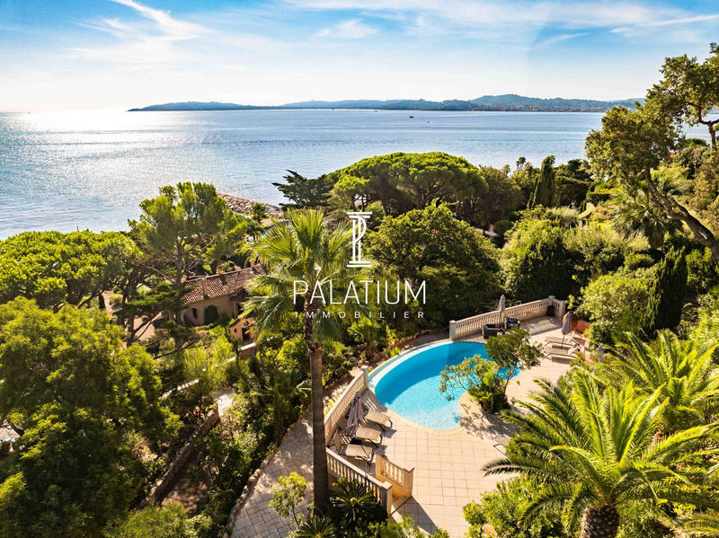 Villa - 289 m² - 10 pièces