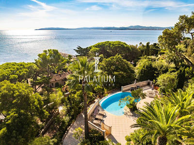 Villa - 289 m² - 10 pièces