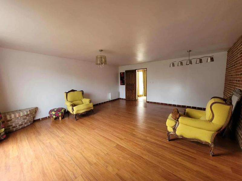 Maison - 210 m² - 6 pièces