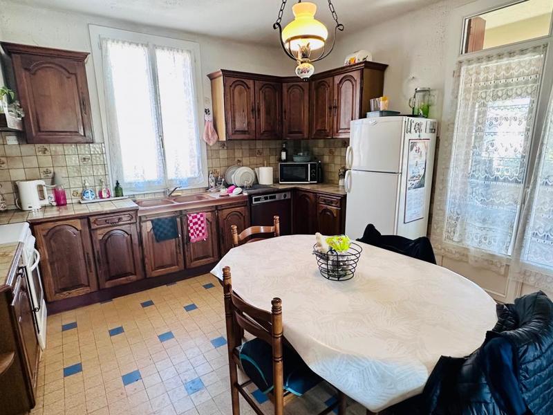 Propriété - 195 m² - 8 pièces