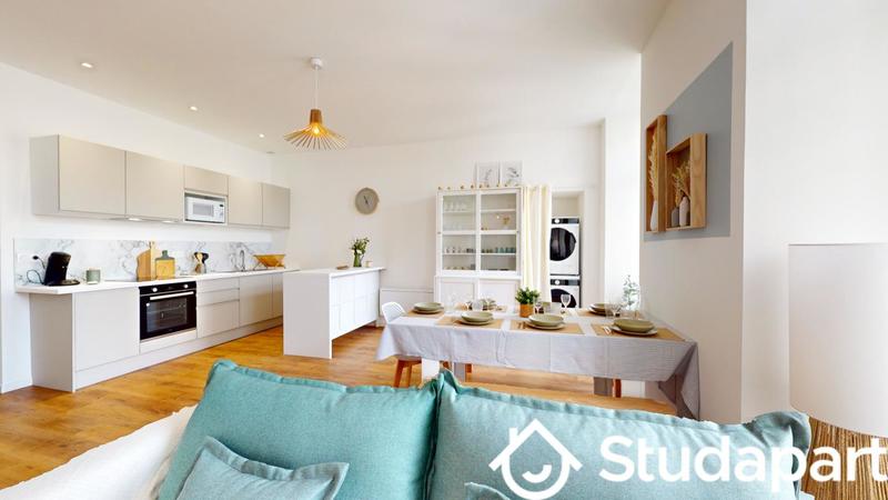 Chambre - 9 m² - 1 pièce