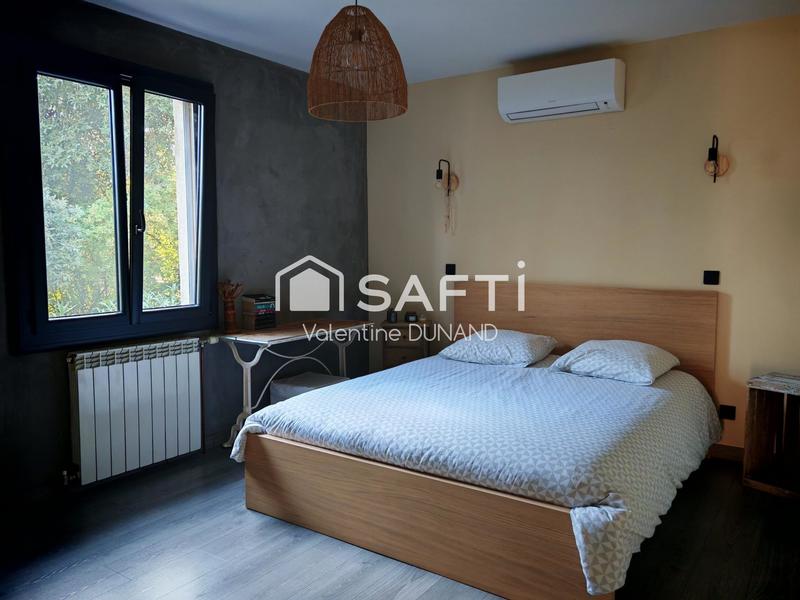 Maison - 226 m² - 6 pièces