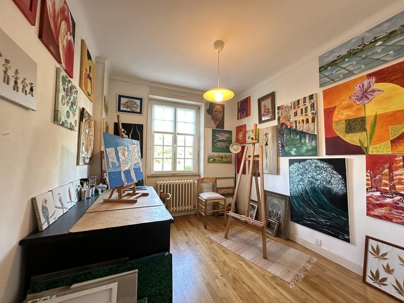 Maison - 260 m² - 11 pièces