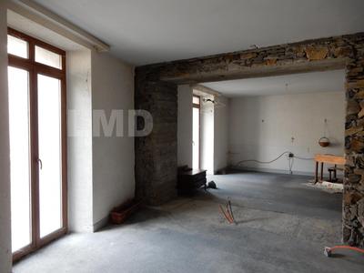 Maison - 260 m² - 12 pièces