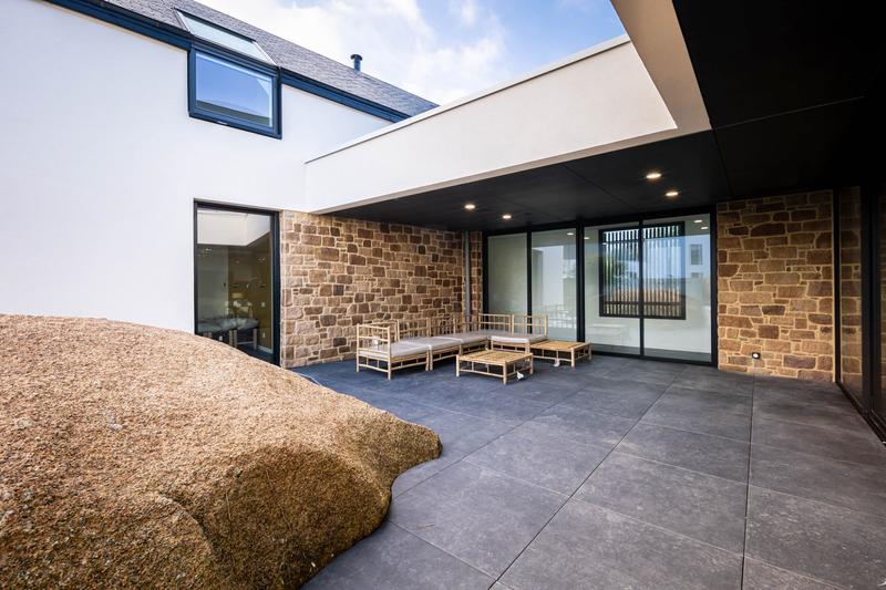 Villa - 236 m² - 8 pièces