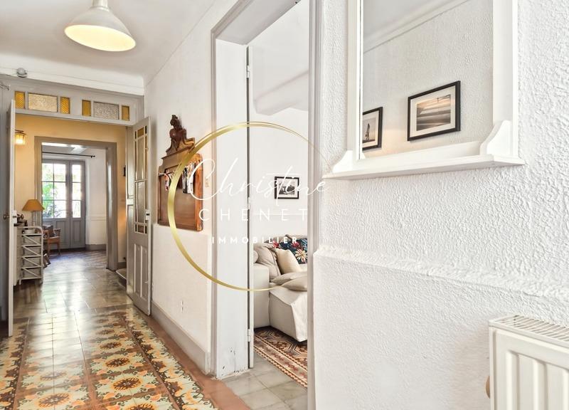 Maison de ville - 180 m² - 7 pièces