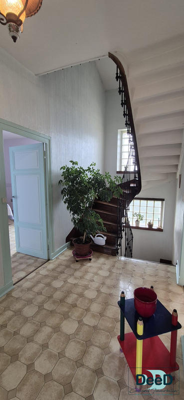 Maison ancienne - 171 m² - 7 pièces