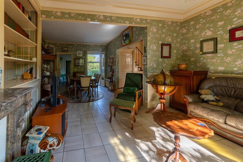 Maison bourgeoise - 308 m² - 11 pièces
