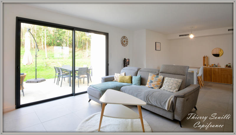 Maison - 98 m² - 5 pièces