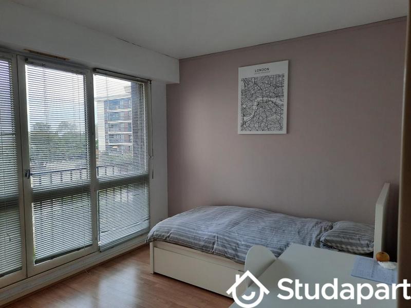 Chambre - 13 m² - 1 pièce