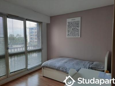 Chambre - 13 m² - 1 pièce