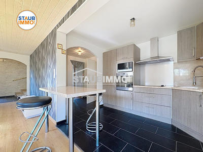 Maison - 111 m² - 5 pièces