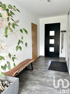 Maison - 244 m² - 8 pièces