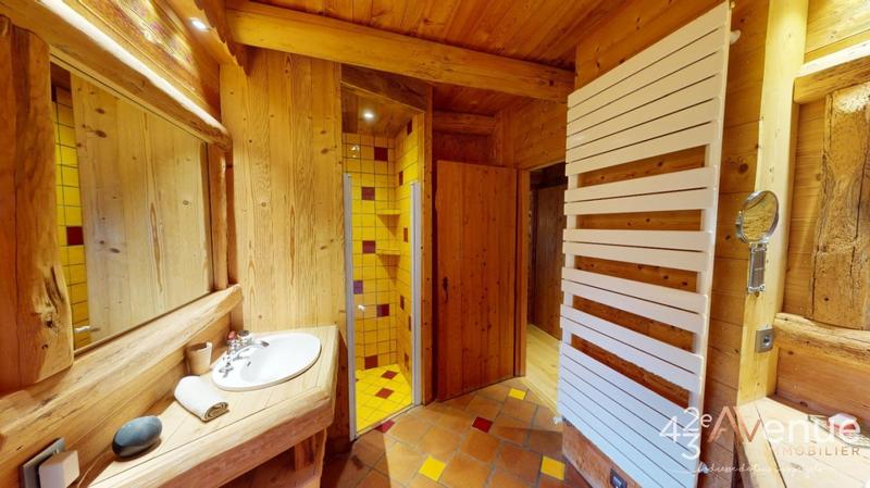 Maison - 298 m² - 9 pièces