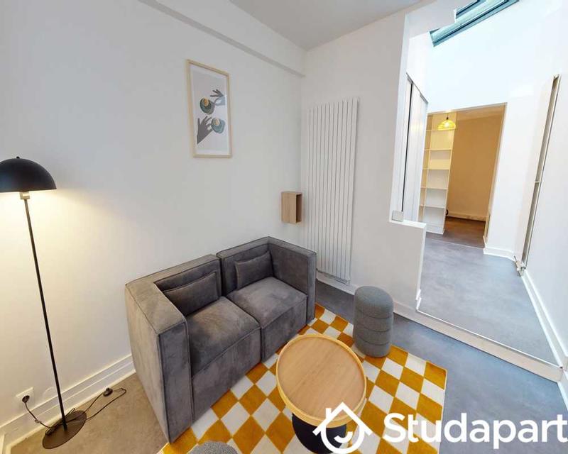 Chambre - 120 m² - 1 pièce