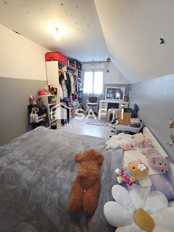 Maison - 112 m² - 8 pièces