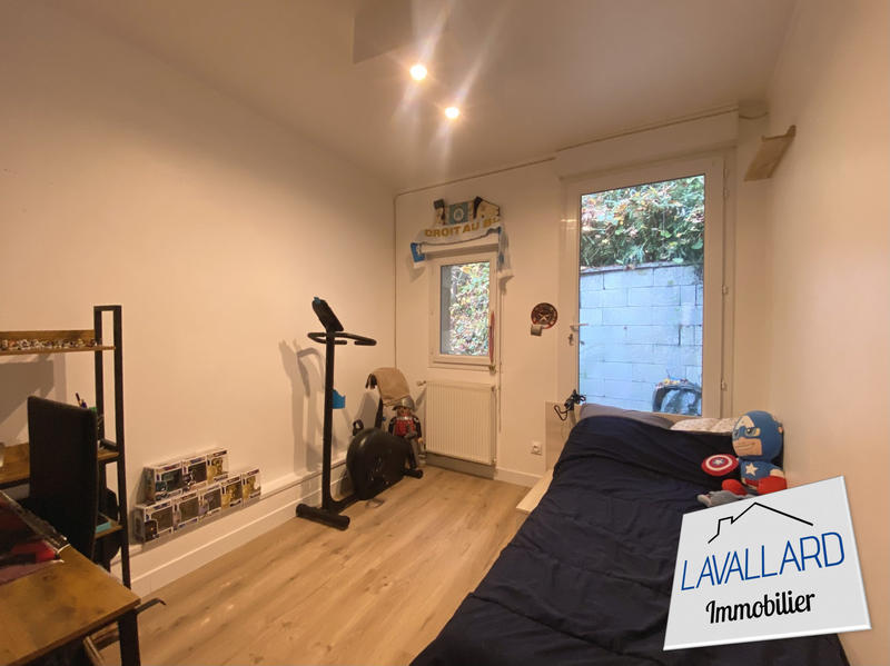 Maison - 80 m² - 4 pièces