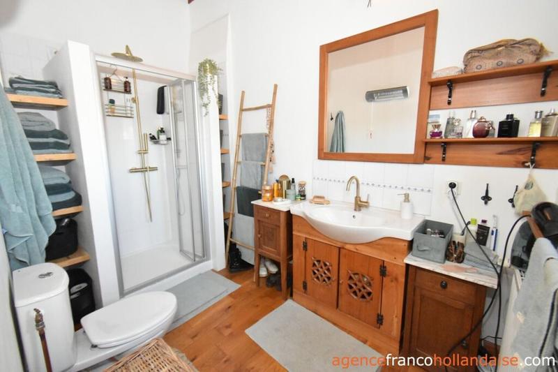 Moulin - 355 m² - 10 pièces