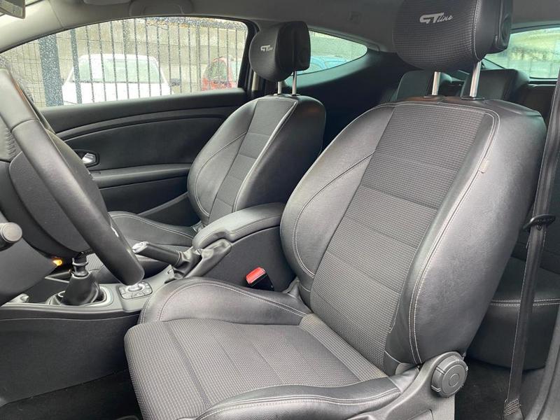 Renault Mégane 3 Coupe 1.5dci 110cv Gt Line Radars Ar/Gps/Clim/Mains Libres