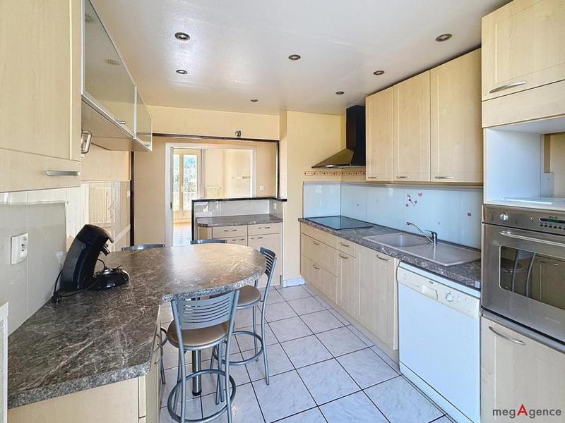 Appartement - 84 m² - 4 pièces