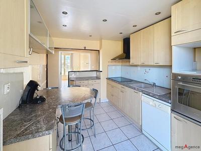 Appartement - 84 m² - 4 pièces