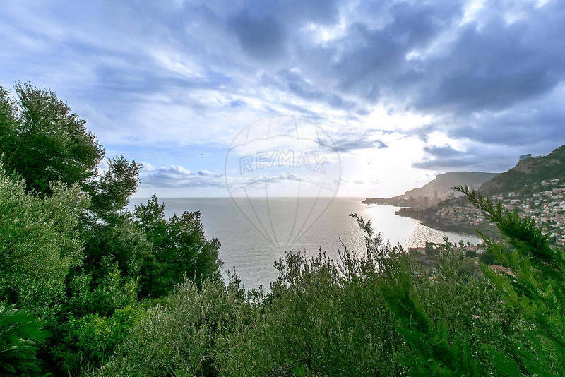 Appartement - 138 m² - 4 pièces