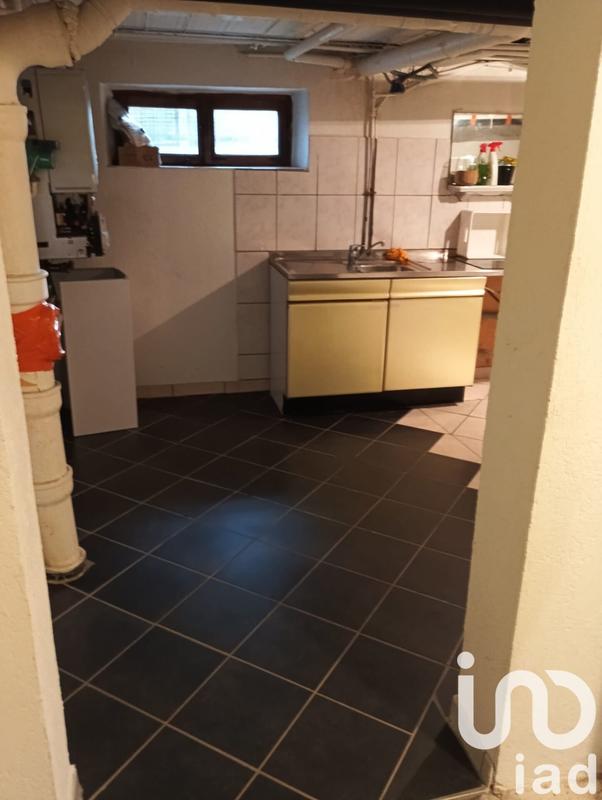 Maison - 230 m² - 12 pièces