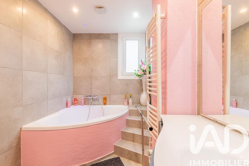 Maison - 127 m² - 6 pièces