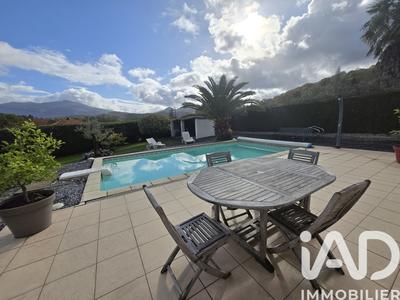 Maison - 120 m² - 4 pièces